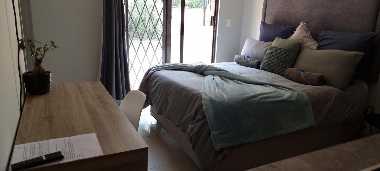 Atterbury Self Catering Studios Pretoria Exterior photo